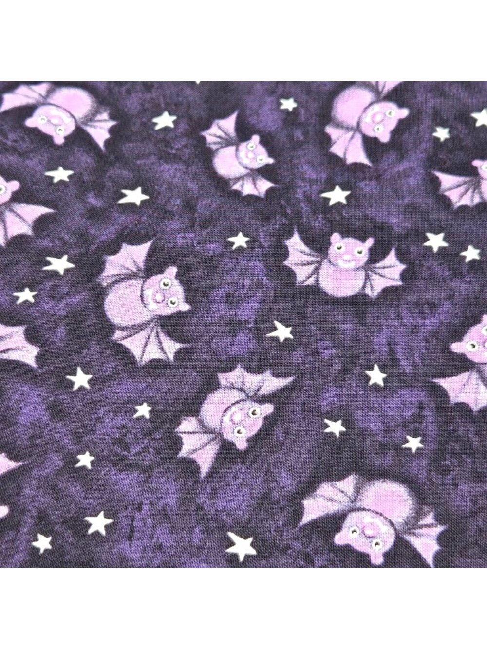 Happy Haunting Bat Star Cotton Quilting Fabric Beth Logan Avlyn Inc OOP 1 Yard